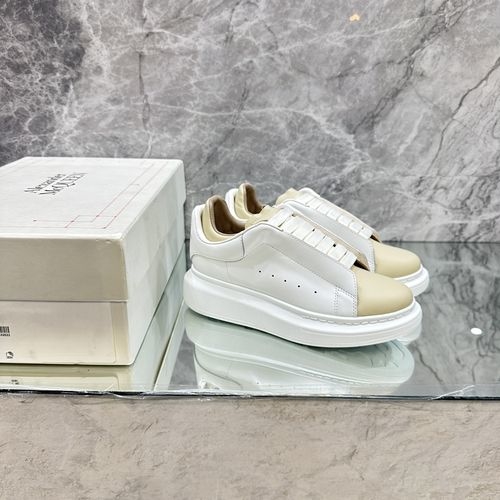 McQueen Curved Sole Casual Leather Sneakers