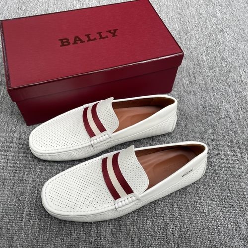 Bally Litchi Grain Leather Slip On Sneakers