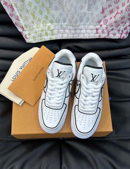 Louis Vuitton LV Co-branded Low-top Casual Sneakers