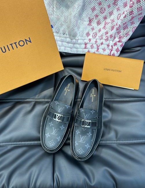 Louis Vuitton LV Top Layer Cowhide Loafers Exquisite Craftsmanship