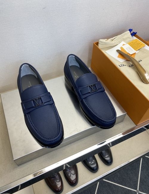 Louis Vuitton LV Grained Calfskin Leather Dress Shoes