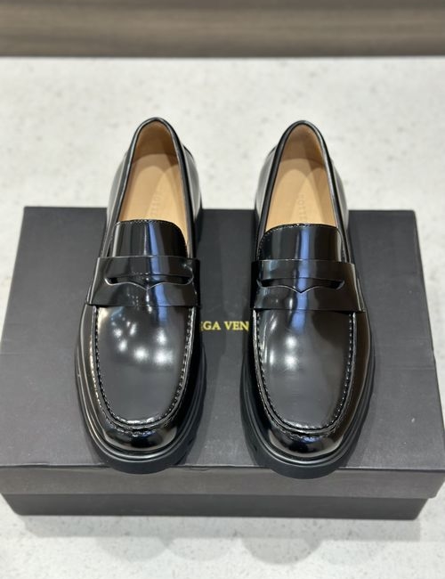 Bottega Veneta BV Leather Dress Shoes With Original Outsole