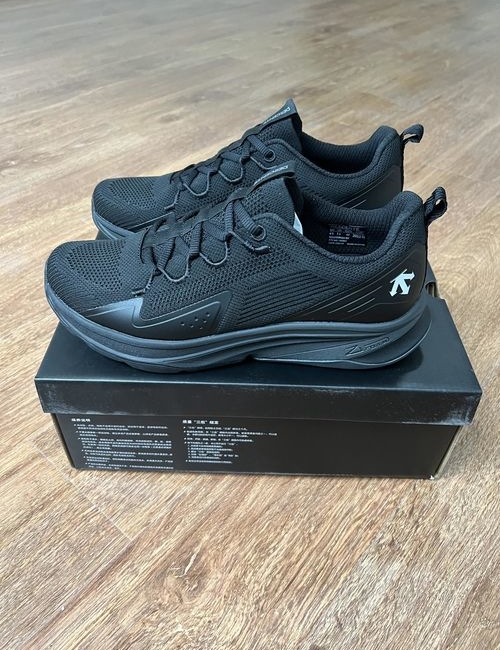 Descente Enerzite Z Foam Cushioning Shoes