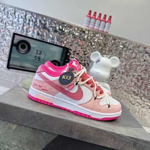 Nike Sb Dunk Low Light Pink Leather Shoes
