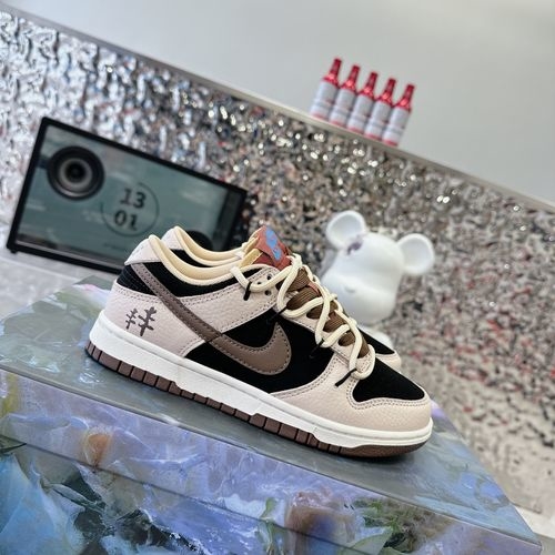 Nike Sb Dunk Low Retro Distressed Hiking Shoes