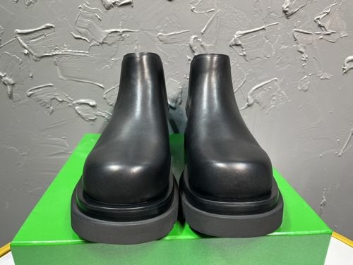 Bottega Veneta BV Calfskin Chelsea Ankle Boots With Leather Outsole