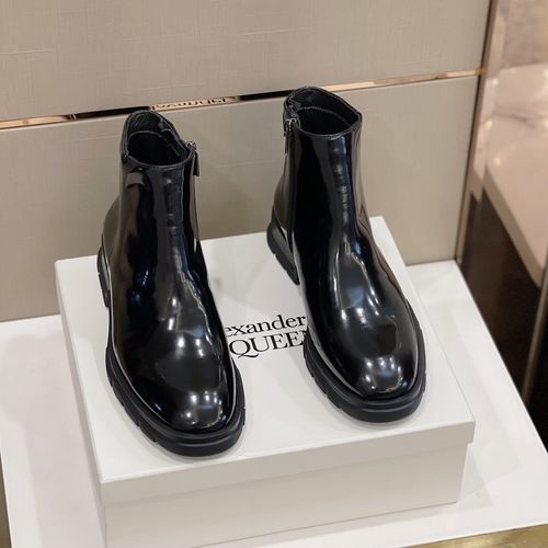 McQueen High-top Leather Casual Boots