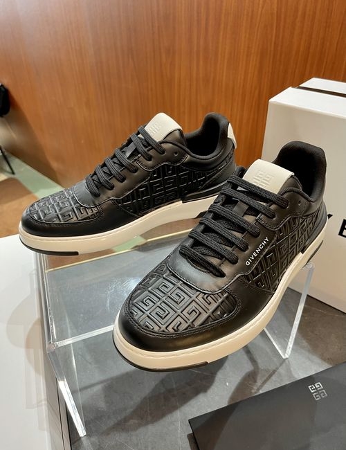Givenchy Full Cowhide Lightweight Casual Sneakers