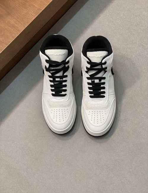 Yves Saint Laurent YSL Low-Top Lace-Up Sneakers With Perforated Leather And Brand Logo Pull Tab