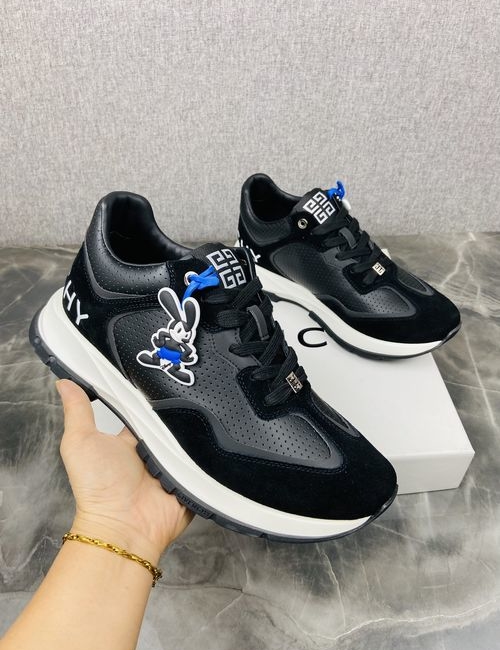 Givenchy City Sport Smooth Calfskin Sneakers With Detachable Tag