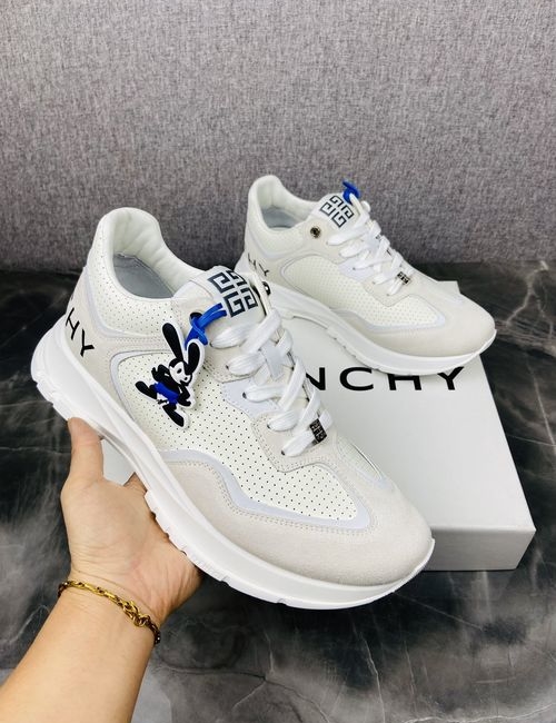 Givenchy City Sport Smooth Calfskin Sneakers With Detachable Tag