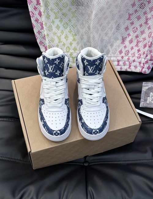 Nike High-top Graffiti Casual Sneakers