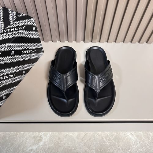 Givenchy Embossed Cowhide Shoes With Lightweight Sole