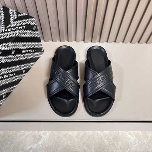 Givenchy Embossed Cowhide Shoes With Lightweight Sole