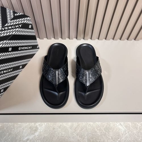 Givenchy Embossed Cowhide Shoes With Lightweight Sole