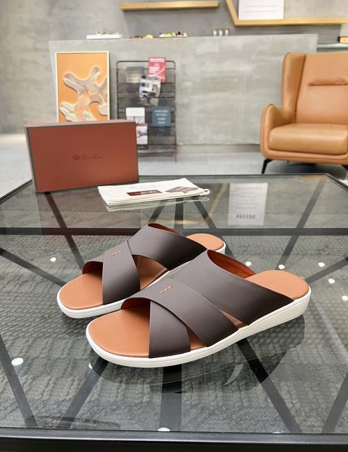 Louis Vuitton LV Embossed Calfskin Casual Slippers