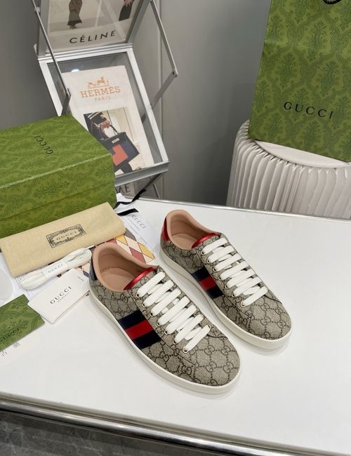 Gucci Classic Leather Casual Sneakers