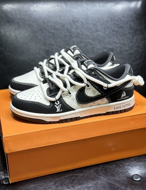 Nike Dunk Low Suede Stitched Low-top Sneakers