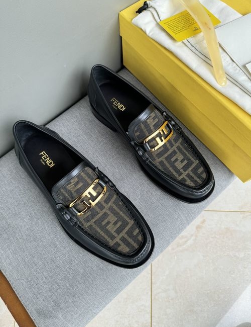 Fendi Exclusive Leather Loafers With Embossed Pattern