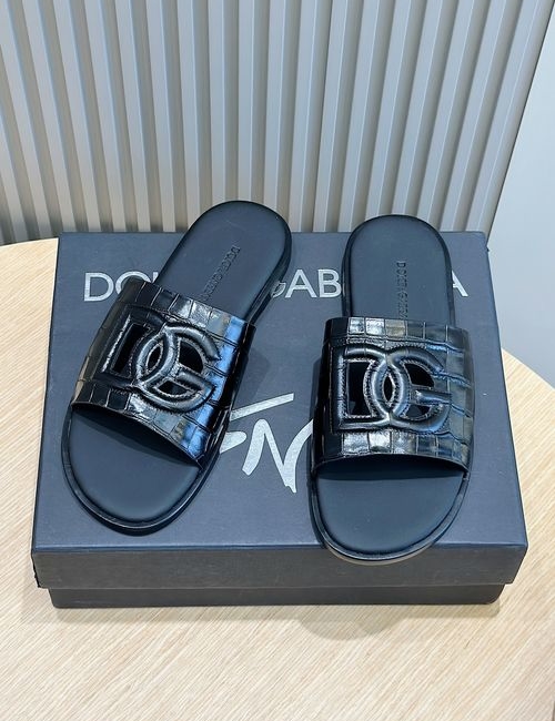 Dolce & Gabbana DG Cowhide Slides With Leather Sole