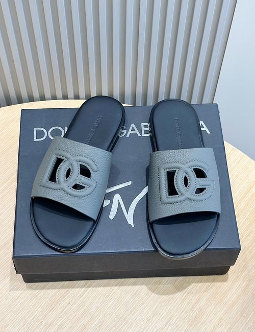 Dolce & Gabbana DG Cowhide Slides With Leather Sole