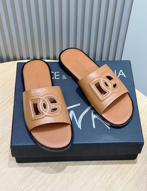 Dolce & Gabbana DG Cowhide Slides With Leather Sole