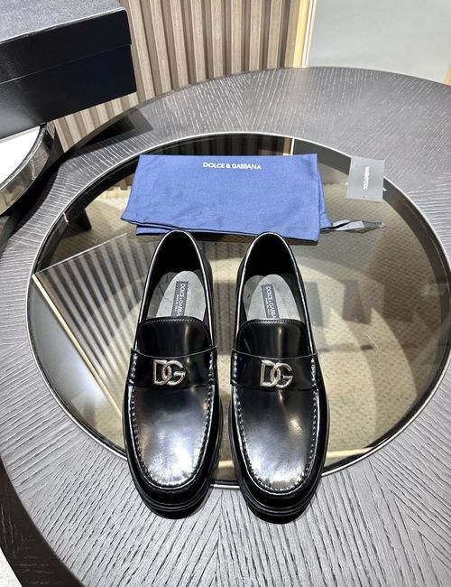 Dolce & Gabbana DG Bernini Series Loafers With Antique Logo
