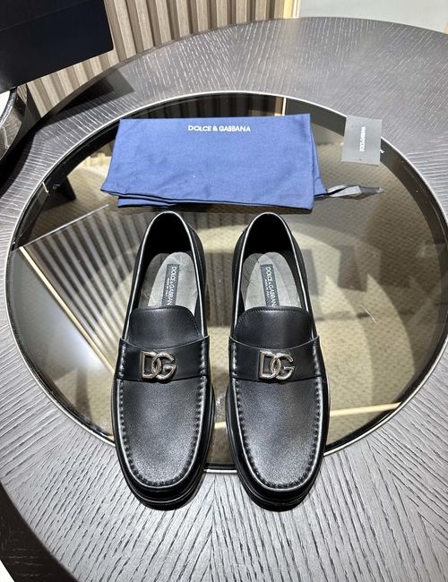 Dolce & Gabbana DG Bernini Series Loafers With Antique Logo
