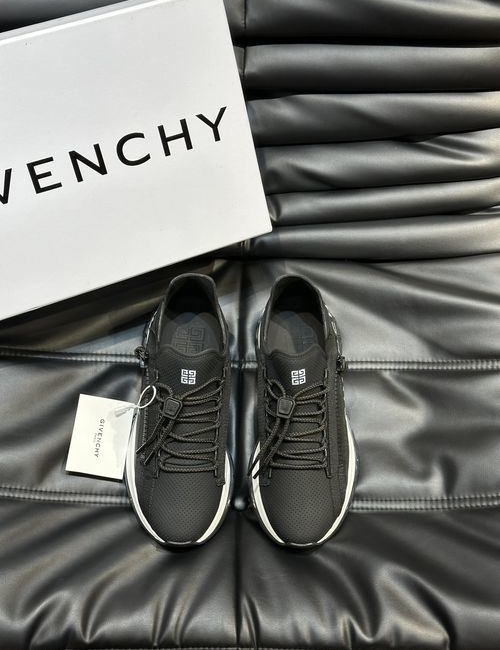 Givenchy Spectre Low-top Jogging Sneakers