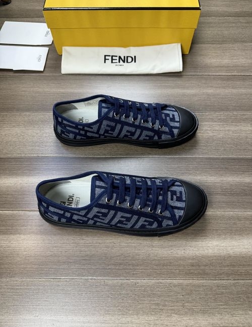 Fendi Couple s High-End Shoes, Exquisite Workmanship