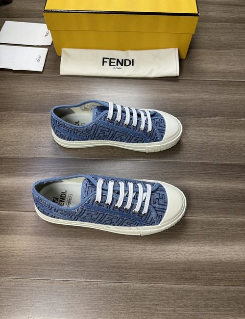 Fendi Couple s High-End Shoes, Exquisite Workmanship