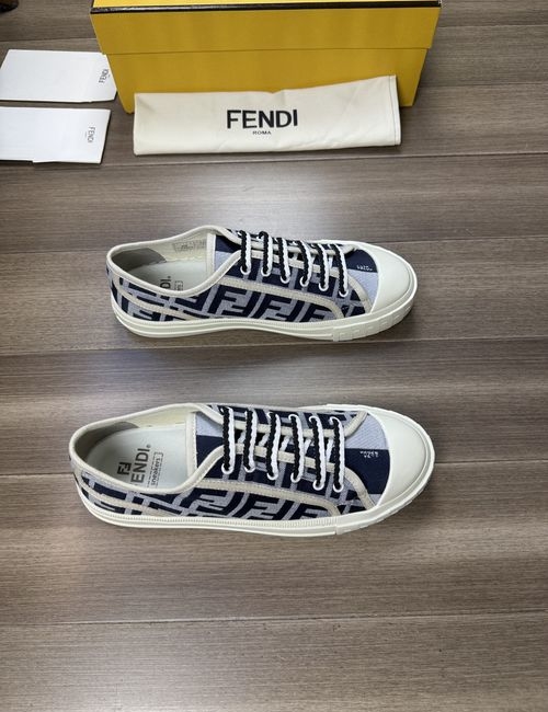 Fendi Couple s High-End Shoes, Exquisite Workmanship