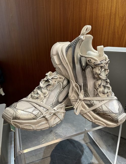 Balenciaga 3xl Distressed Chunky Sneakers
