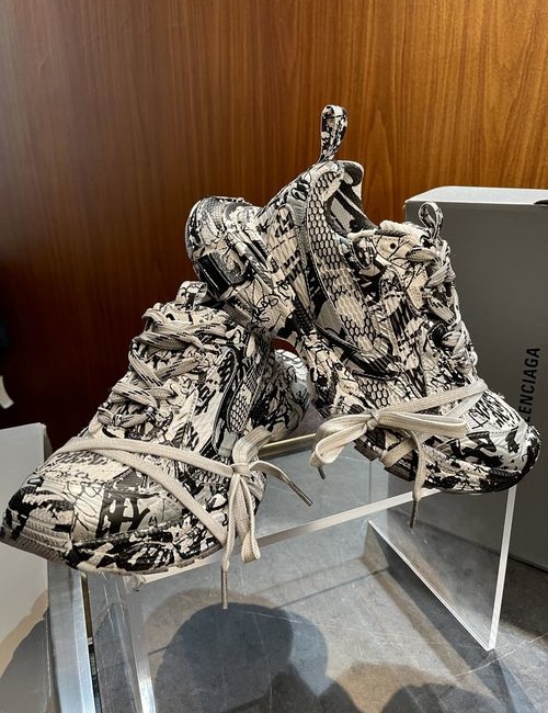 Balenciaga 3xl Extreme Graffiti Sneakers