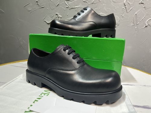 Bottega Veneta BV Lace Up Round Toe Derby Shoes