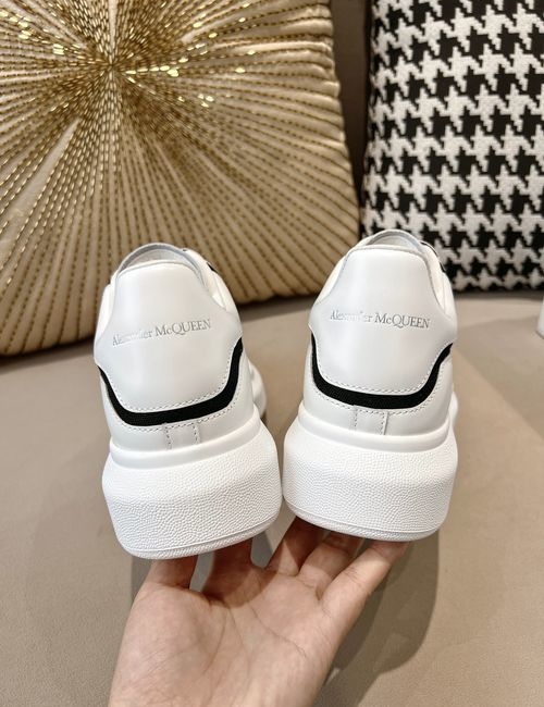 McQueen Oversized Casual Sneakers New Color