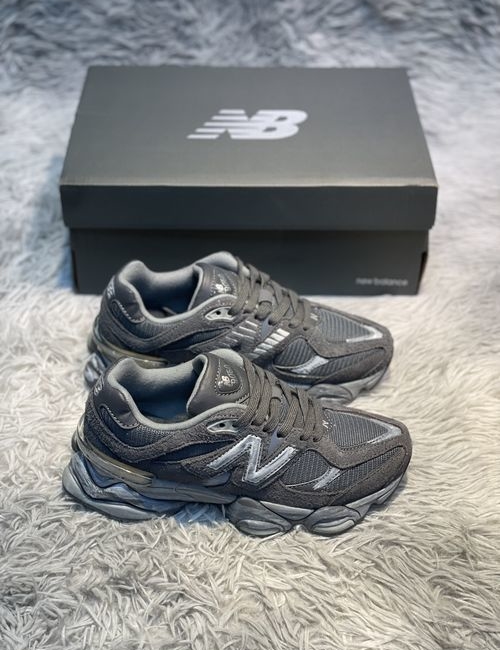 New Balance NB9060 Platform Sneakers Vintage Style