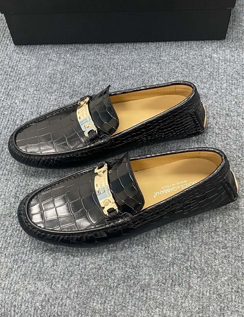 Dolce & Gabbana DG Leather Casual Loafers With Rubber Sole