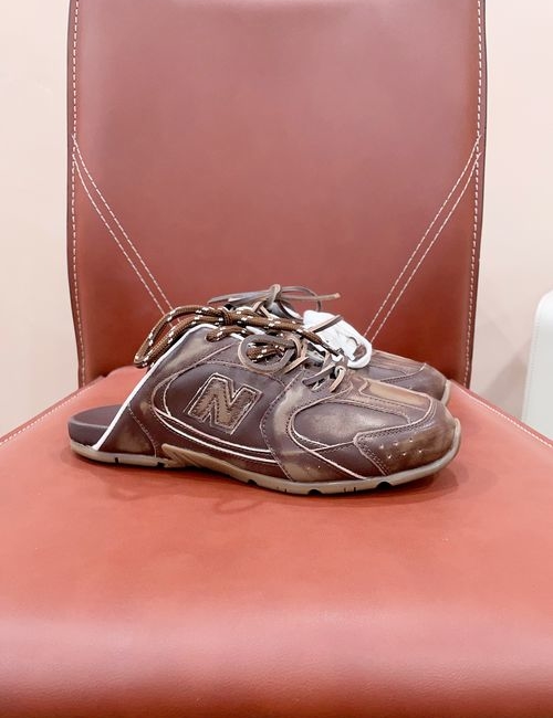 Miu Miu Sneaker Mule Leather Upper Casual Shoes