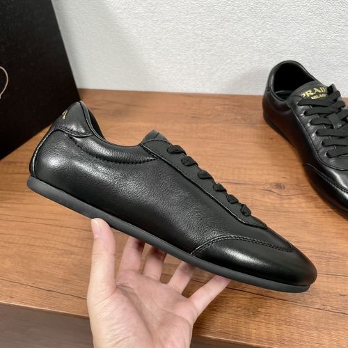 Prada Leather Low-Top Casual Sneakers