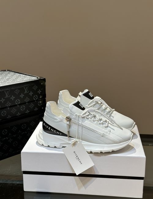 Givenchy Spectre Low-top Air Cushion Sneakers