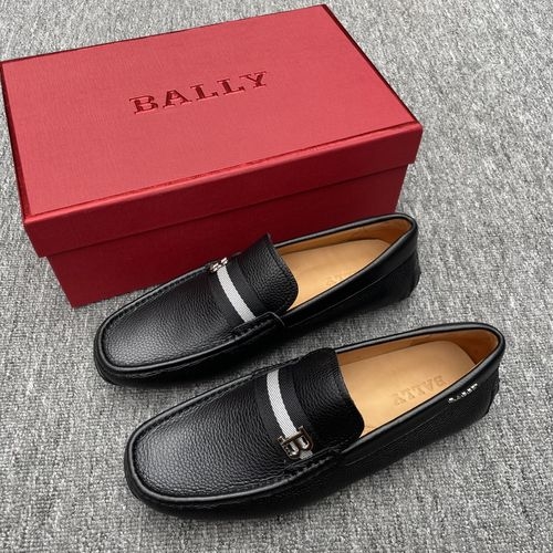 Bally Litchi Grain Leather Slip On Sneakers