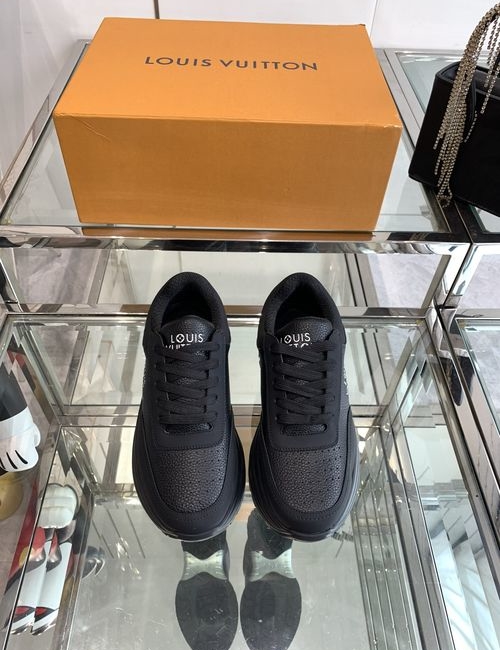 Louis Vuitton LV Discovery Logo Rubber Sole Sneakers