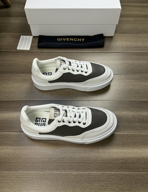 Givenchy Sneakers Nappa Cowhide Upper TPU Rubber Foam Outsole