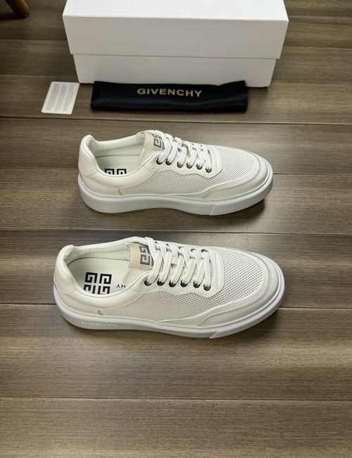 Givenchy Sneakers Nappa Cowhide Upper TPU Rubber Foam Outsole