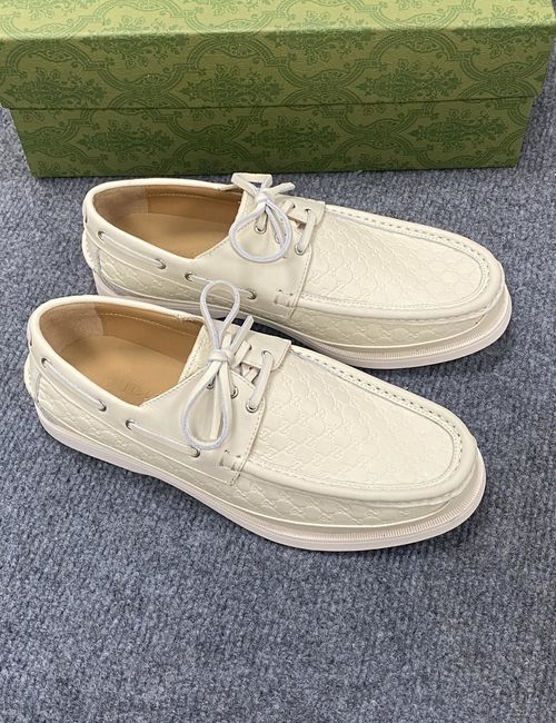 Gucci Latest Casual Shoes. Luxury Build. Deep Rubber Sole.
