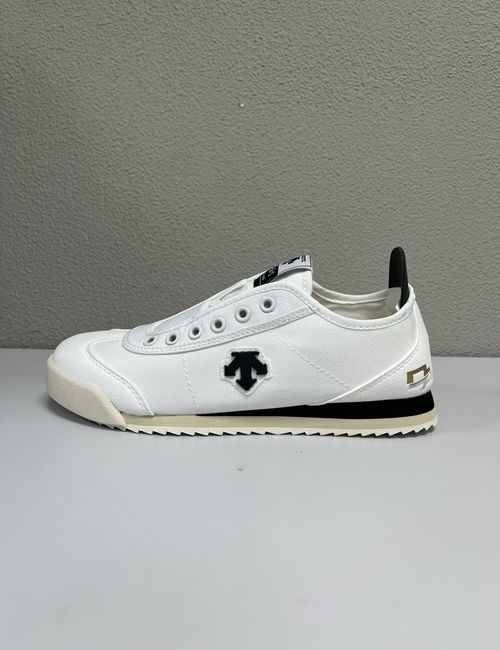Descente Chron Canvas Comfortable Casual Shoes Black-white