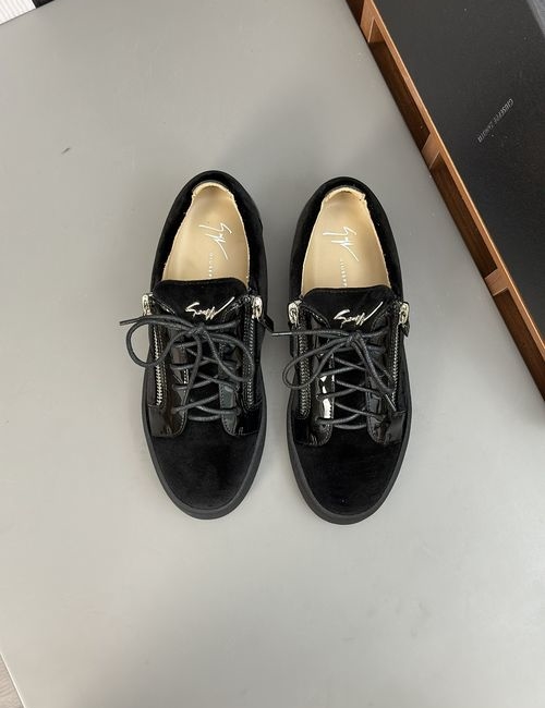 Giuseppe Zanotti Cowhide Casual Sneakers With Hardware Logo