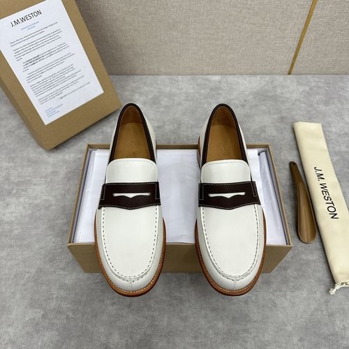 J.M.Weston Classic Oxford Shoes With Elegant Design