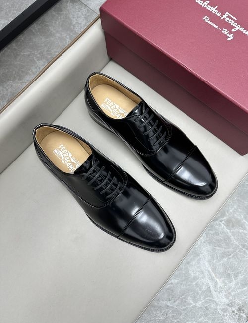 Ferragamo Business Dress Shoes Patent Leather Sole